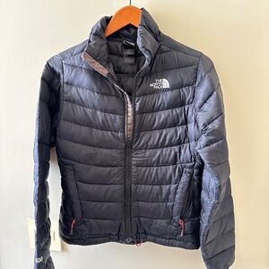 The North Face 800 Black Light Down Jacket - Size Small
